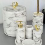 Porculanski set za kupatilo