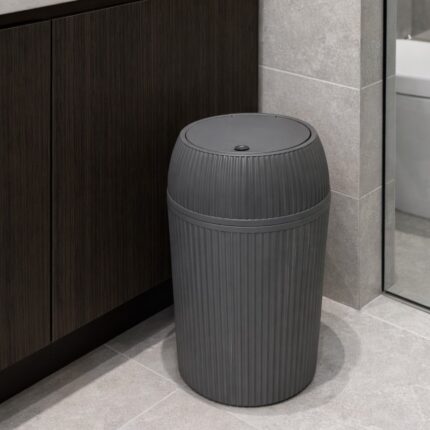 Plastična kanta za smeće