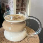 Staklena šolja sa duplim dnom