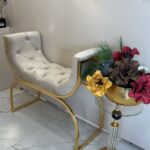 Kanape U svijetlo bež