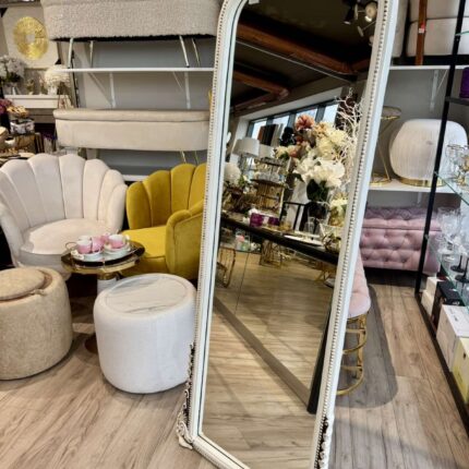 Samostojeće dekorativno ogledalo Vintage u bijeloj boji